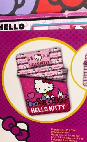Cobertor de Hello Kitty en Sams Club México