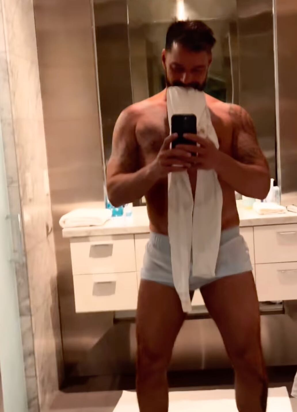 Ricky Martin presumió su escultural cuerpo en Instagram