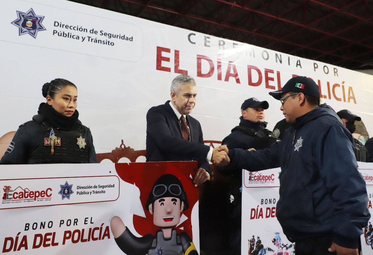 Fernando Vilchis, presidente municipal de Ecatepec, durante la Ceremonia por el Día del Policía