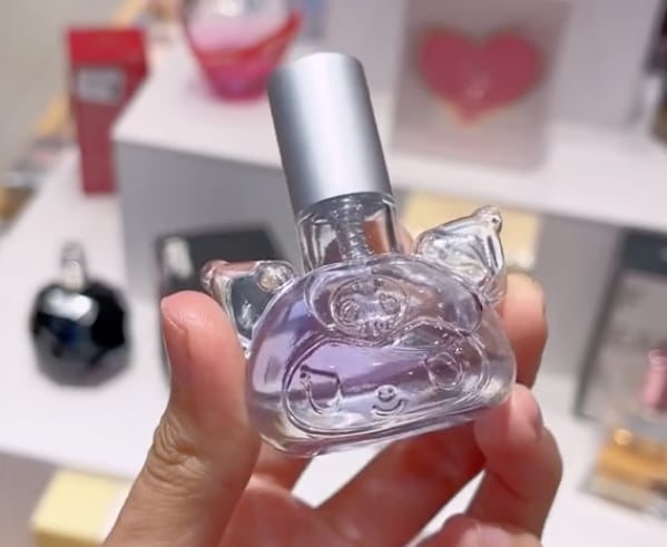 Perfume de Hello Kitty y personajes de Sanrio en Miniso