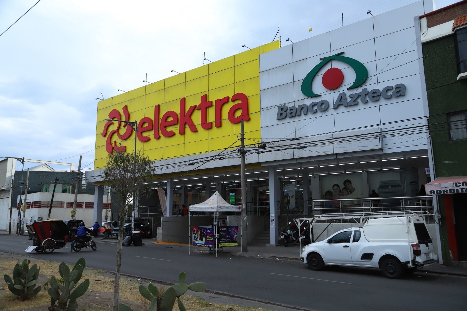 Elektra/Banco Azteca