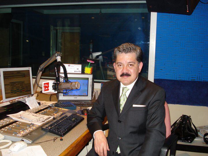 Mario Náder, voz de las noticias en Formato 21