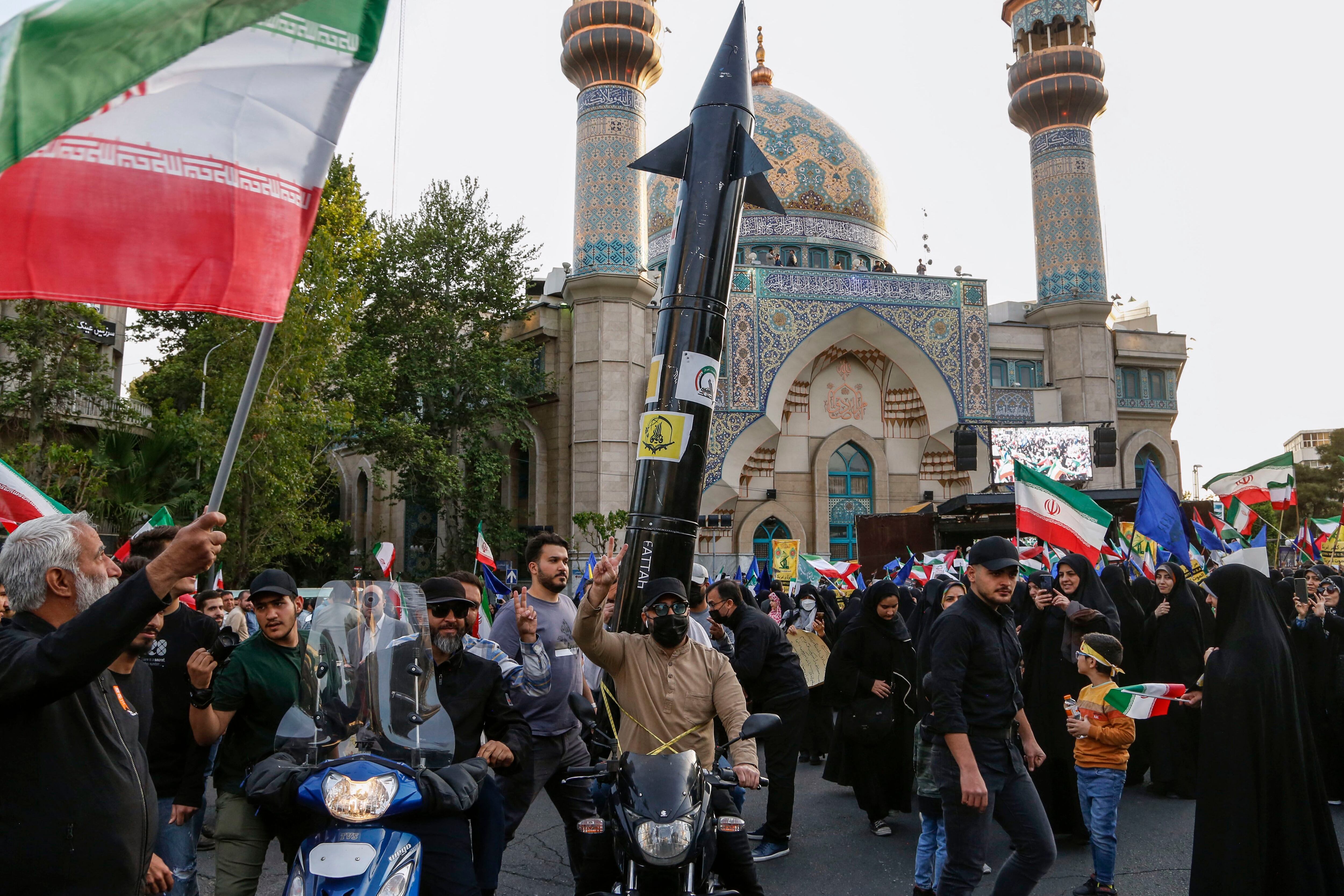 Solicitan declarar a Guardia Revolucionaria de Irán como Organización terrorista