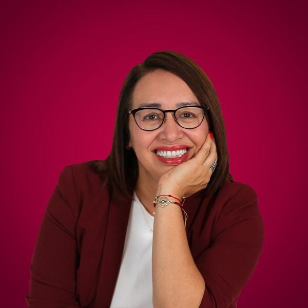 Azucena Cisneros Coss, candidata de Morena a la alcaldía de Ecatepec