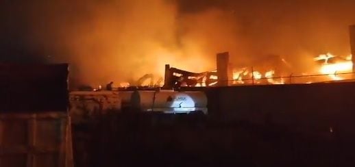 Incendio en Chalco: bodega se quema en la zona industrial