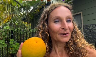 Anne Osborne, mujer que bebió sólo jugo de naranja por 40 días