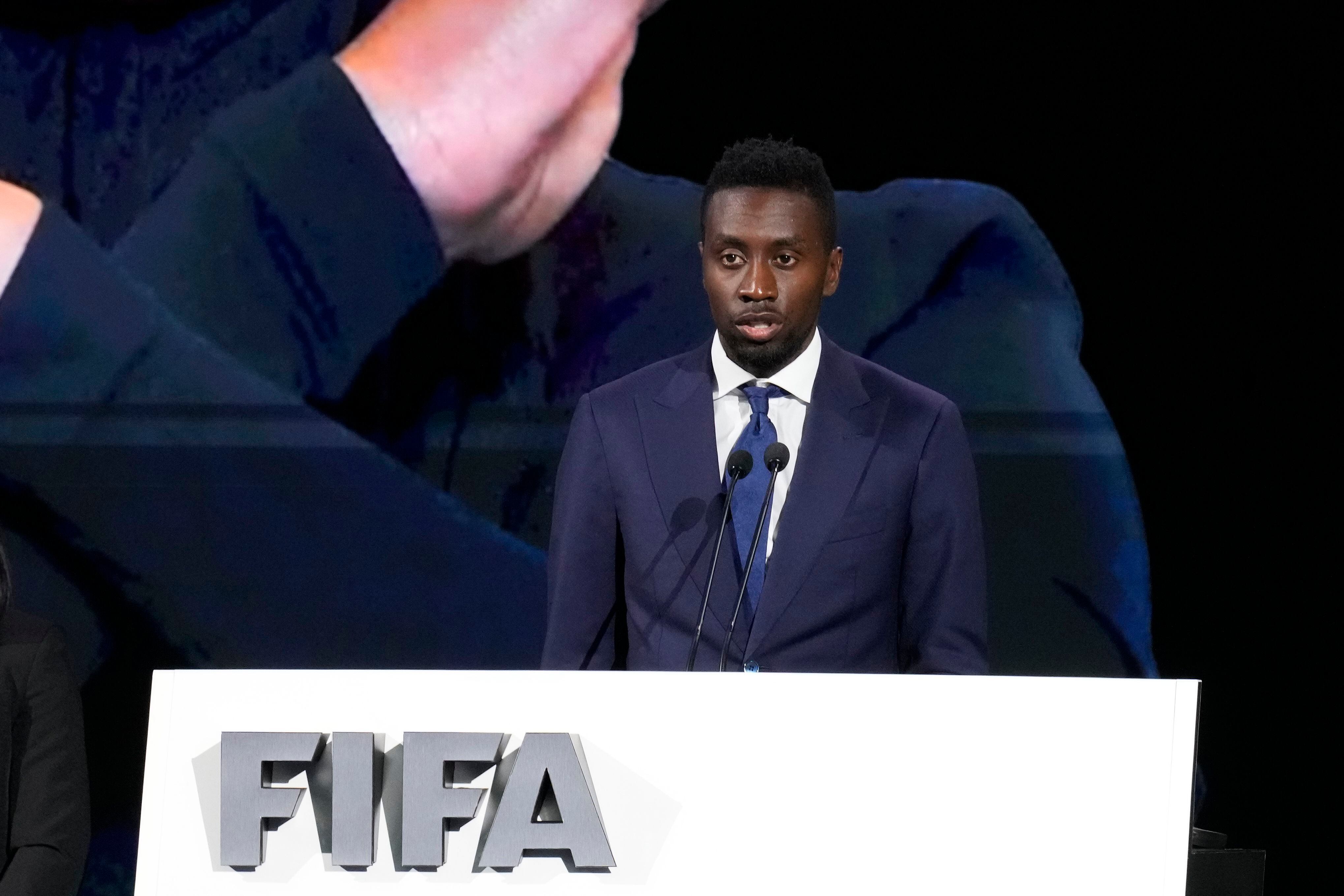 Blaise Matuidi en el congreso de la FIFA.