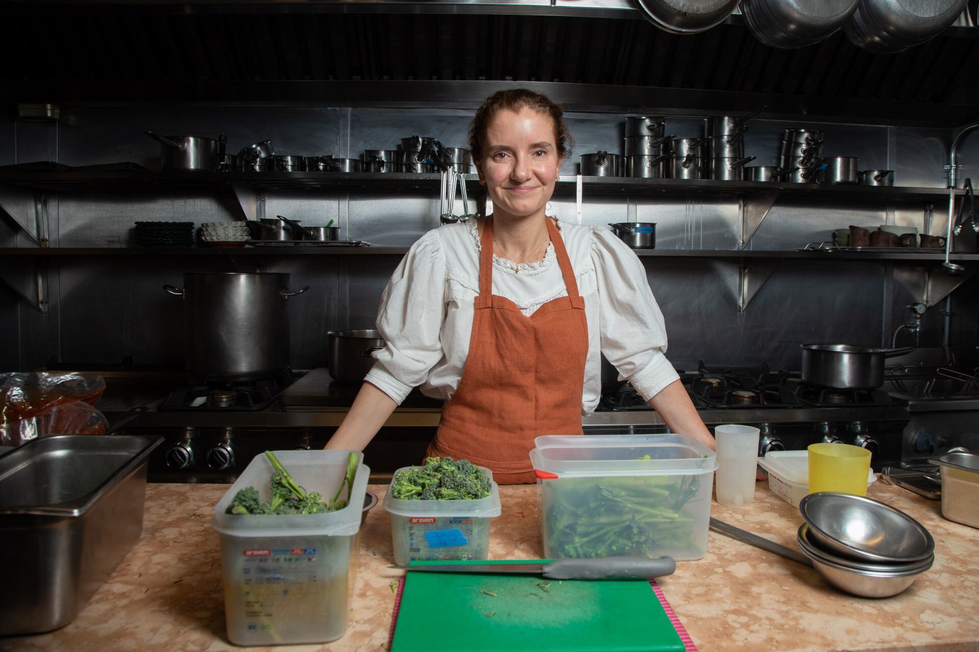 La chef mexicana Elena Reygadas, ganadora de distintos premios internacionales, con diversos restaurantes a su cargo durante su carrera y con el restaurante Rosetta como plaza insignia de su estilo culinario, fue nombrada la Mejor Chef Femenina del Mundo