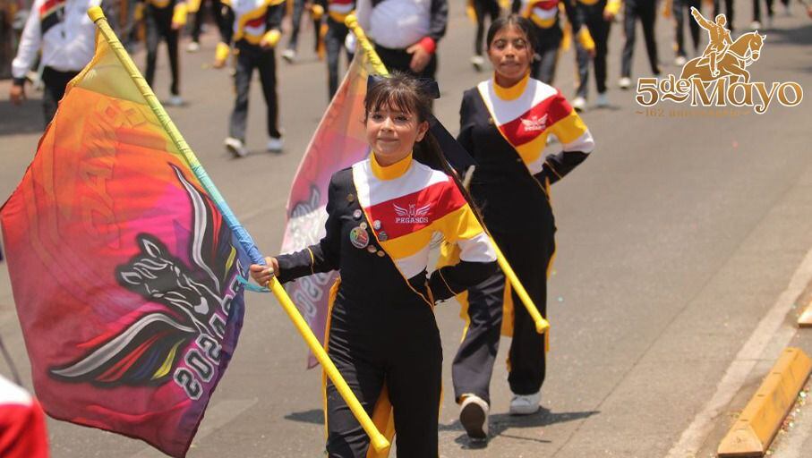 Desfile Cívico Militar en Puebla por el 5 de mayo