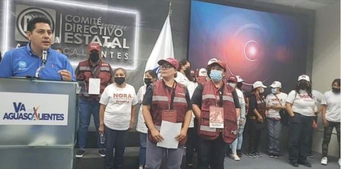 Coordinadores y operativos territoriales renuncian a Morena y se unen a PAN en Aguascalientes