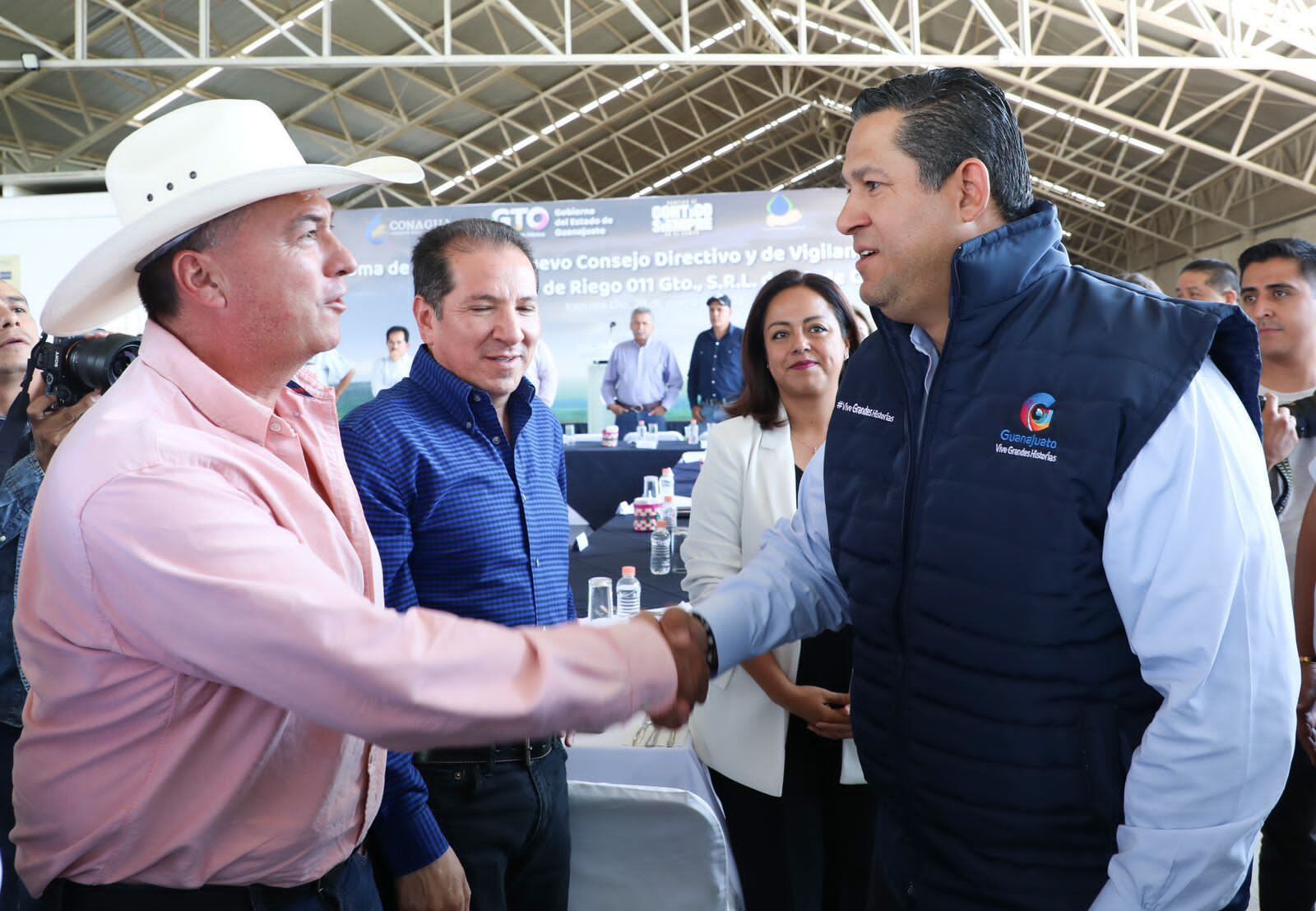 Diego Sinhue Rodríguez ratifica millonaria inversión para el campo en Guanajuato